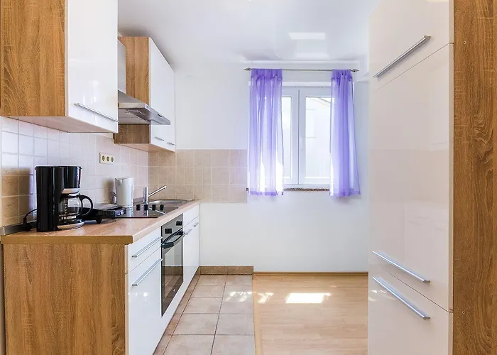 公寓 Helles Nur 400 Meter Zum Sandstrand Mit Meerblick, Wifi, Privatparkplatz