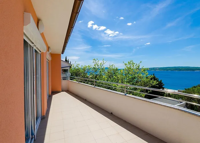 Helles Nur 400 Meter Zum Sandstrand Mit Meerblick, Wifi, Privatparkplatz Appartement Crikvenica